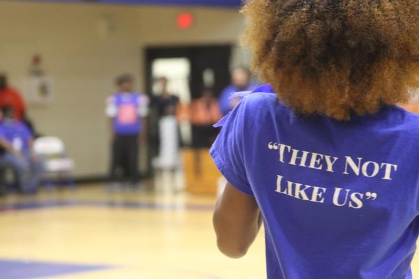 A Student government member sports the new SGA shirts, stating "THEY NOT LIKE US". The shirts alludes to Kendrick Lamar's 'Not Like Us', a hip-hop diss track.