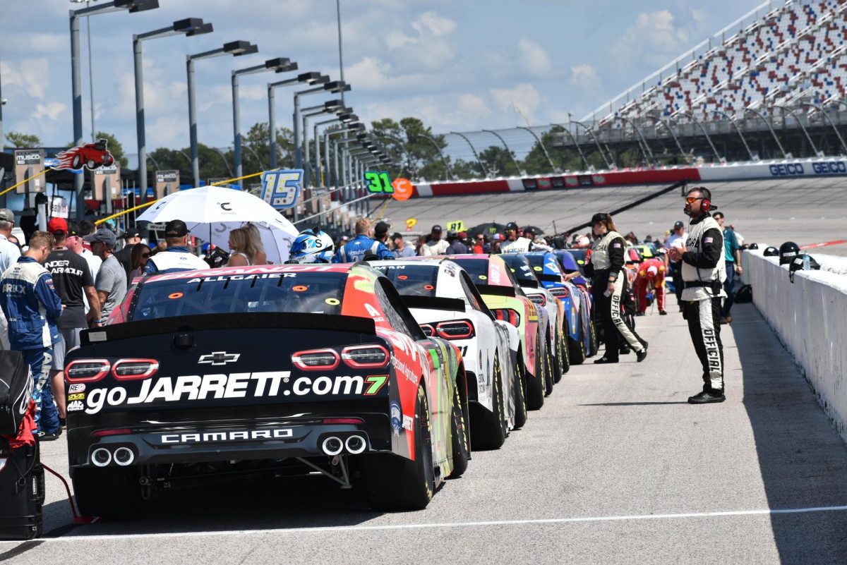 Pit road before the start of the race.